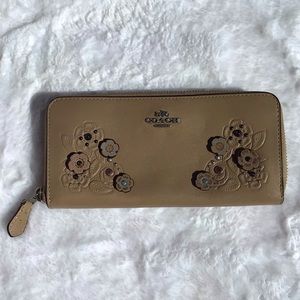 Coach Tea Rose Accordion Wallet